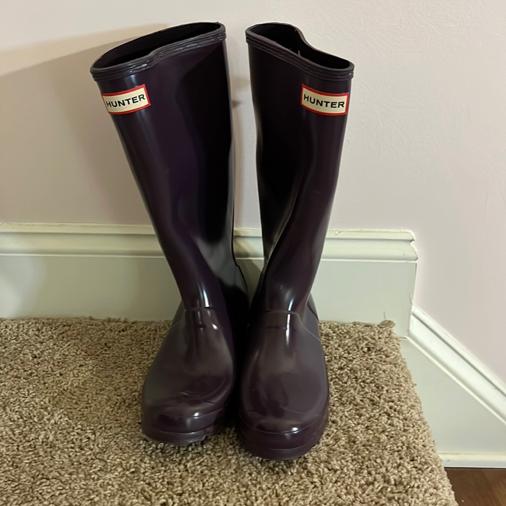 Hunter purple rain boots. Size 5.